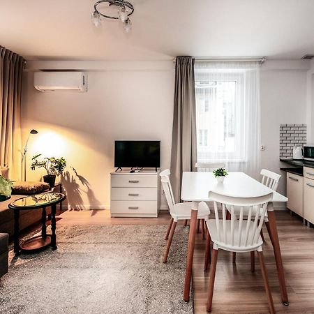 Fully-Furnished Apartment With Air Conditioning For Families, Cracow Old Town Krakow Ngoại thất bức ảnh