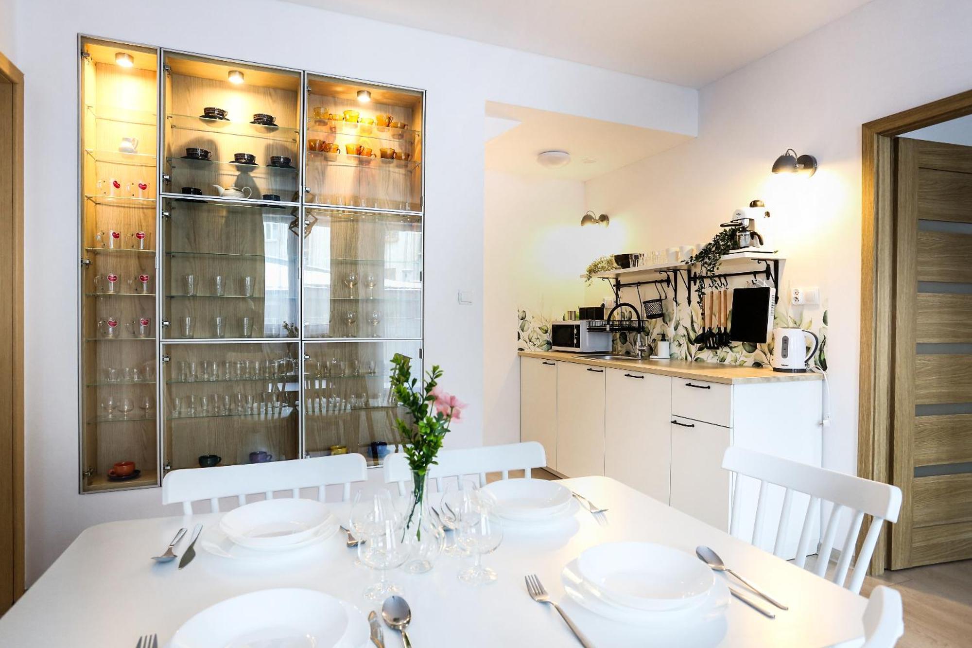 Fully-Furnished Apartment With Air Conditioning For Families, Cracow Old Town Krakow Ngoại thất bức ảnh